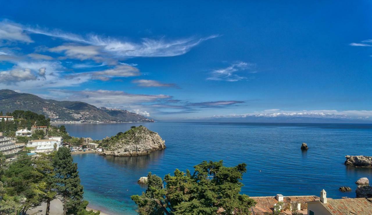 Luxury Apartment And Charm Sea View Isola Bella Taormina Exteriör bild