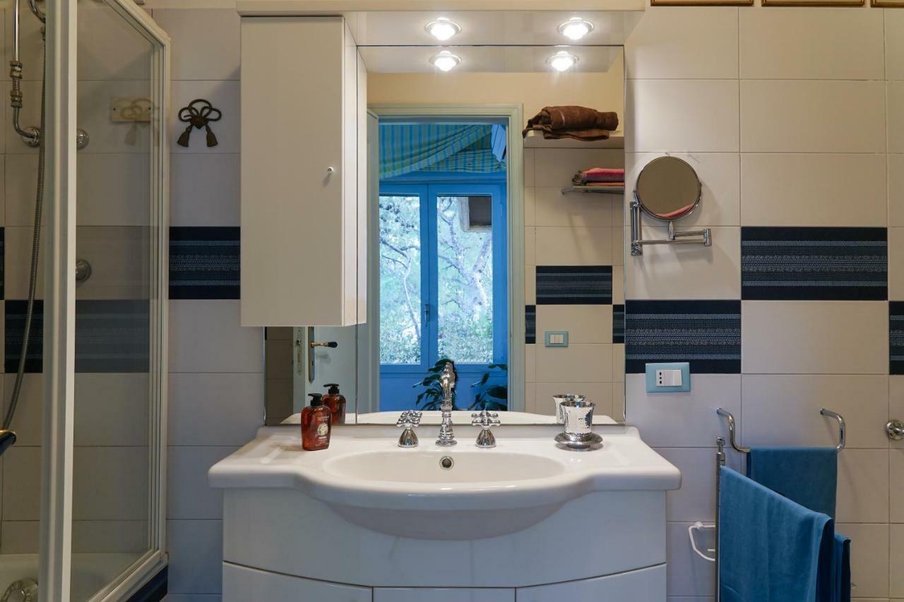 Luxury Apartment And Charm Sea View Isola Bella Taormina Exteriör bild